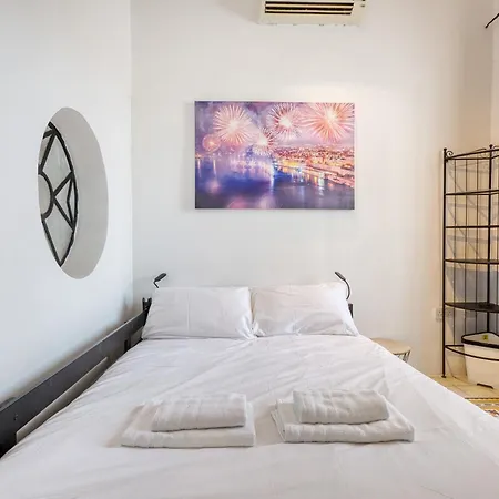 Three Cities 3 Bedroom Townhouse With Rooftop Terrace And Marina Views شقة *