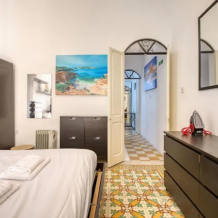 Three Cities 3 Bedroom Townhouse With Rooftop Terrace And Marina Views شقة بيرغو