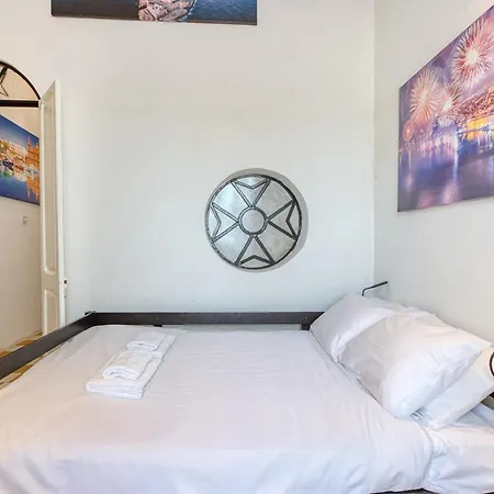 Three Cities 3 Bedroom Townhouse With Rooftop Terrace And Marina Views بيرغو