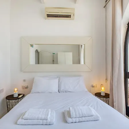 Three Cities 3 Bedroom Townhouse With Rooftop Terrace And Marina Views