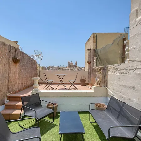 Three Cities 3 Bedroom Townhouse With Rooftop Terrace And Marina Views شقة بيرغو