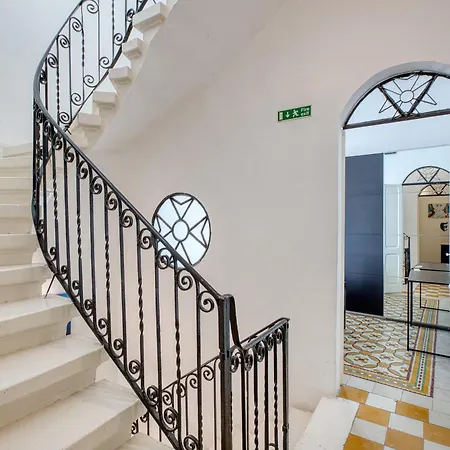 Three Cities 3 Bedroom Townhouse With Rooftop Terrace And Marina Views بيرغو
